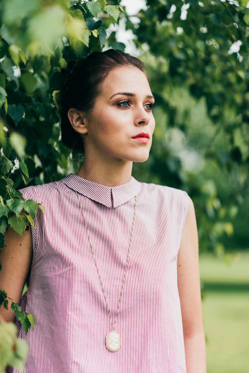 Eva Ahačevčič_Love, Eva_OOTD_Asymetric shirt_White jeans_Terminal3